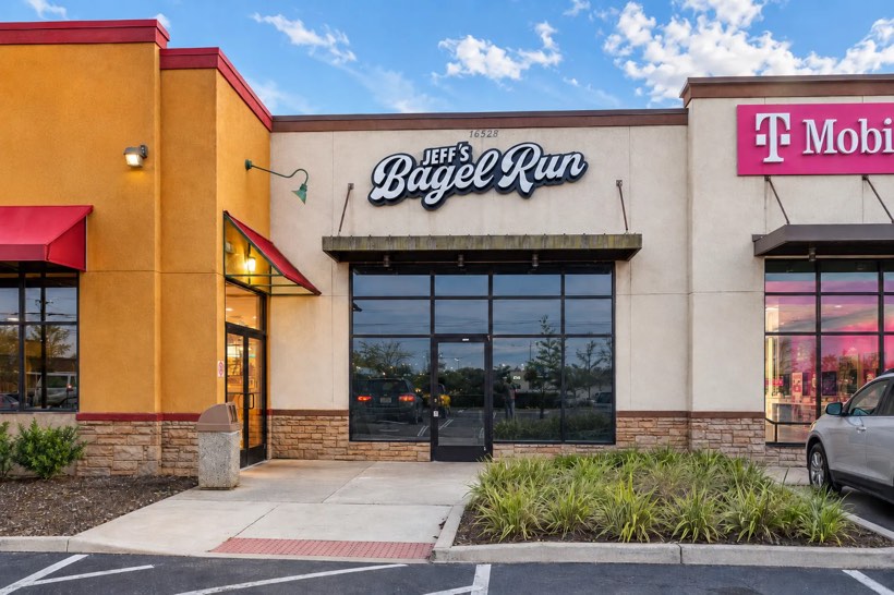 Jeff’s Bagel Run’s Clermont storefront