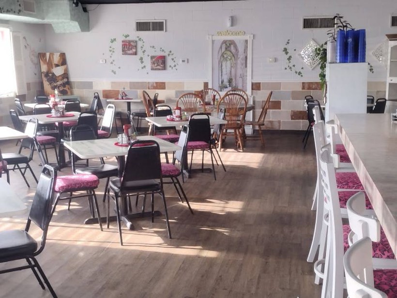 Seating inside Minneola Grill